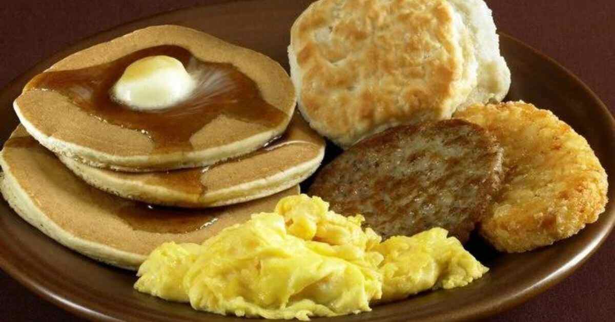 big breakfast with hotcakes