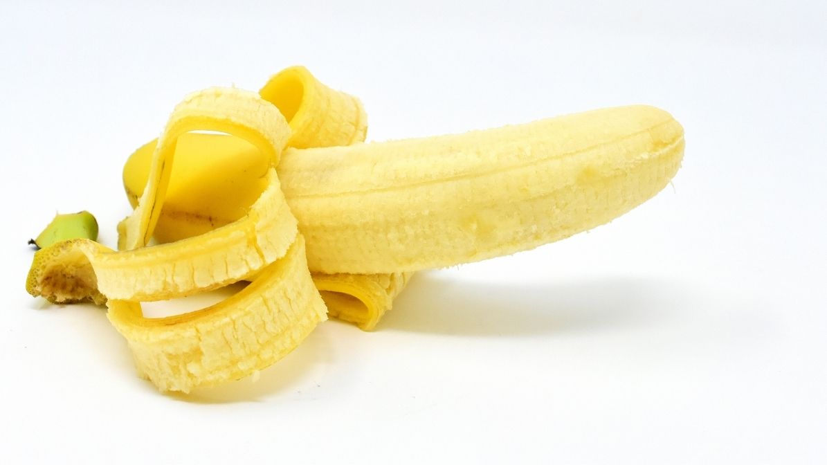 Why Fitness People Love White Fruit